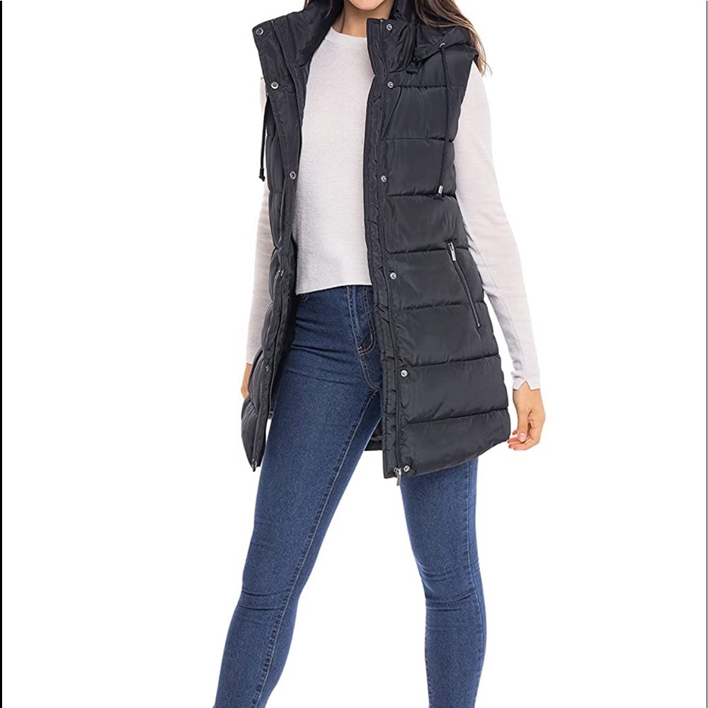 NWOT - S.E.B. By Sebby black puffer vest